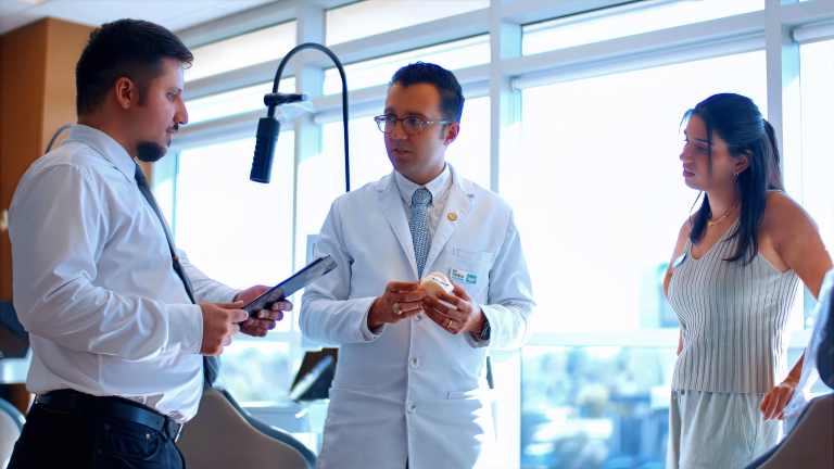 Orthodontist vs. Dentist: What’s the Difference?